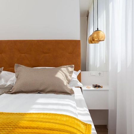 New & Modern Apartment Aa Split Bagian luar foto