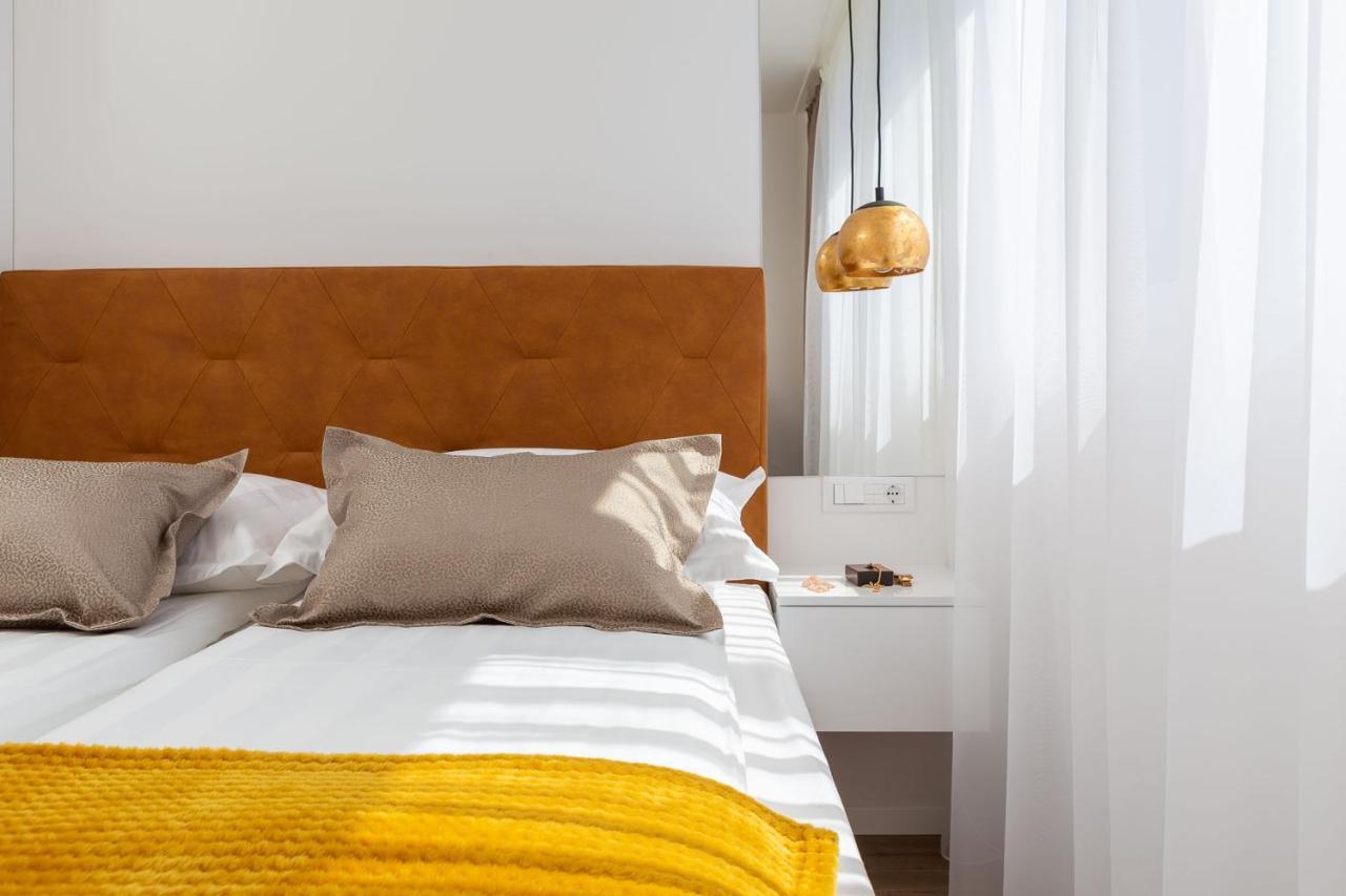 New & Modern Apartment Aa Split Bagian luar foto
