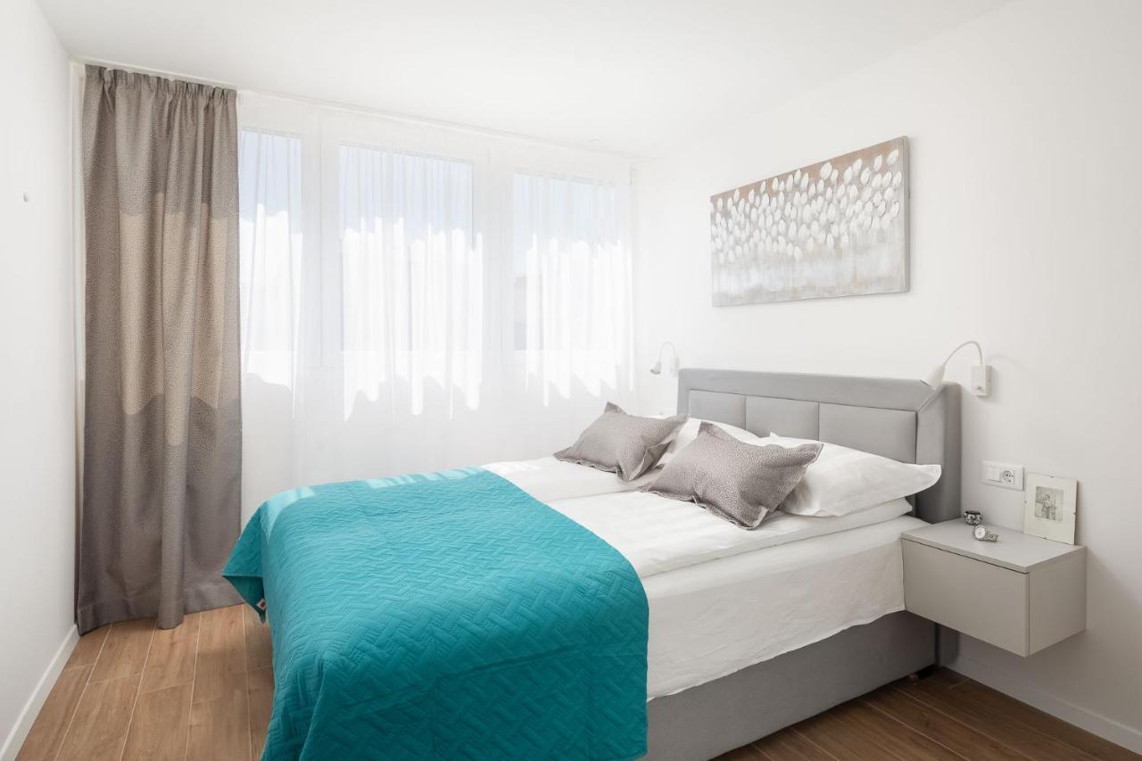 New & Modern Apartment Aa Split Bagian luar foto