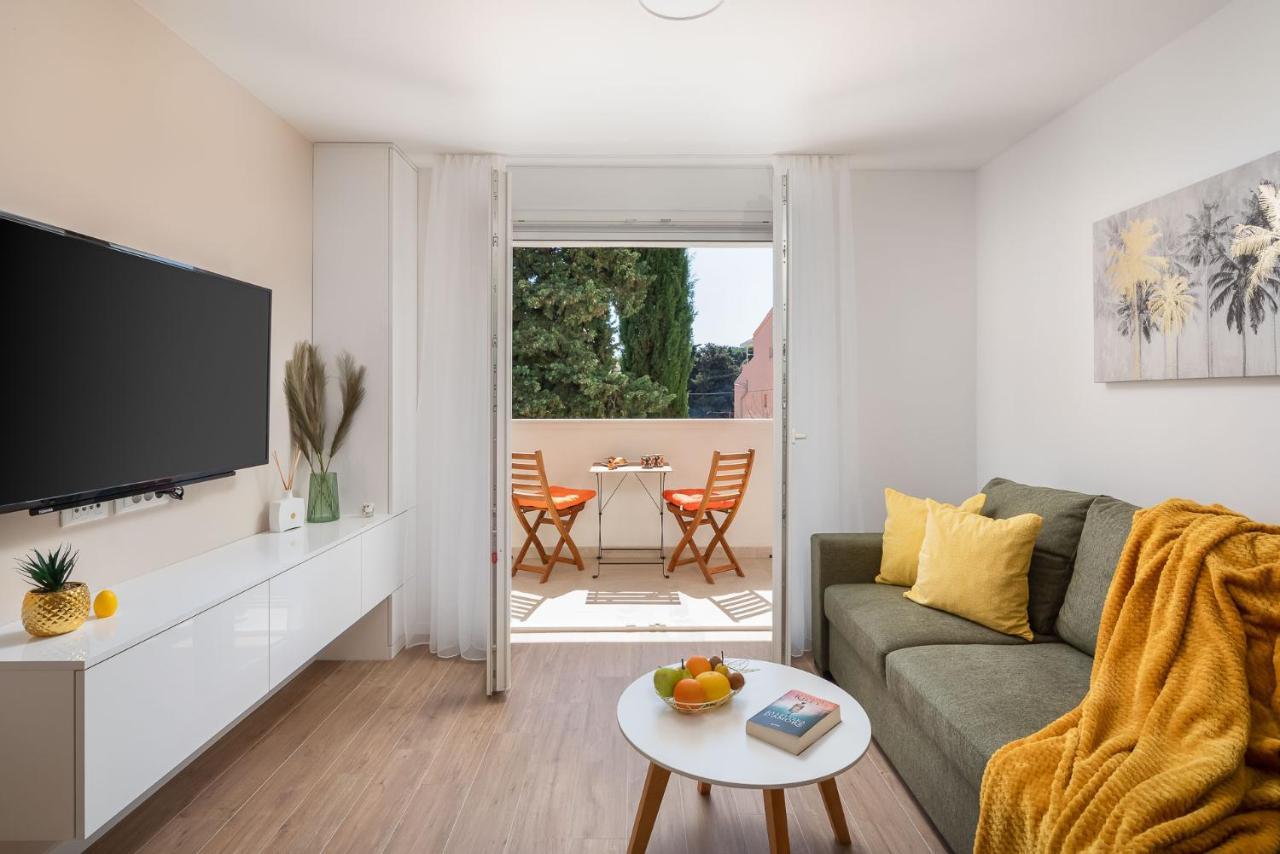 New & Modern Apartment Aa Split Bagian luar foto